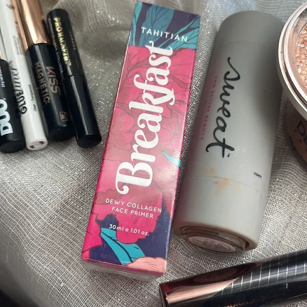 Makeup/ beauty bundle clinique primer foundation mascara eyelash eyeliner nip